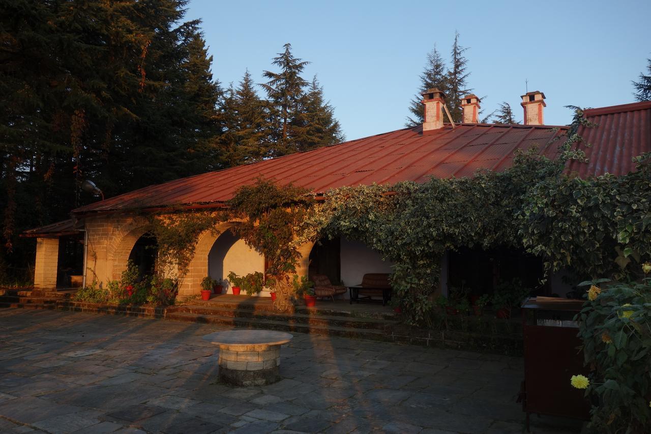 Hotel Khali Estate Binsar Esterno foto