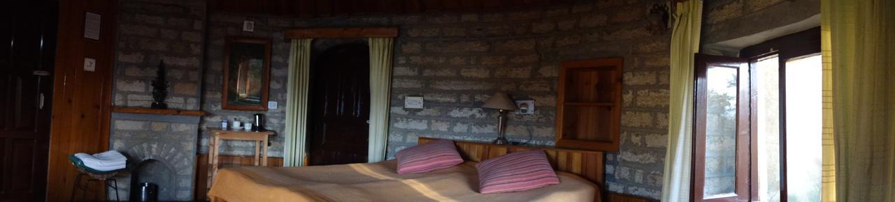 Hotel Khali Estate Binsar Esterno foto